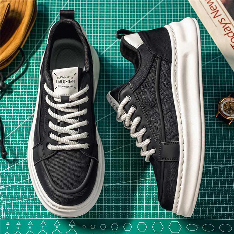New Men's Classic Four Seasons Fashion Low Top Skateboarding Shoes Comfortable Soft Sole Sneakers