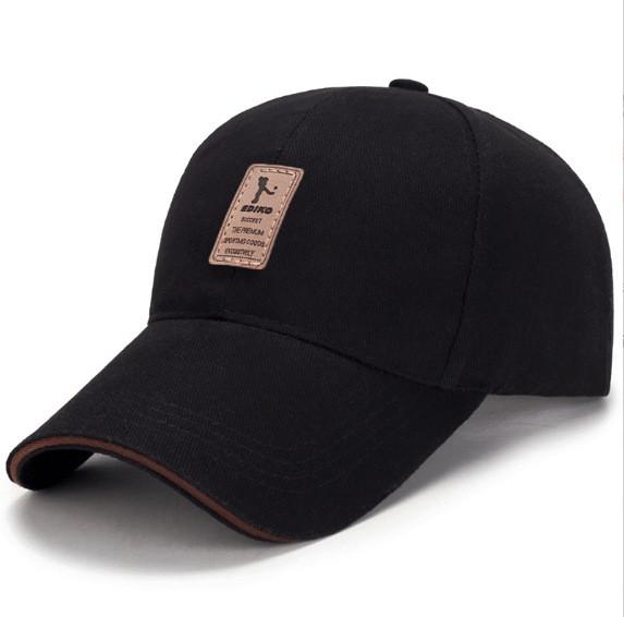 Classic Casual Baseball Hat With Curved Brim And Breathable Cotton Material For Outdoors