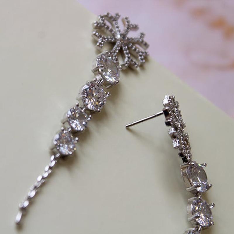 New Delicate Snowflake Link Earring Women with 4 Round Cubic Zircon Stone Wedding Party Daily Wear Best Gift Earring Jewelry