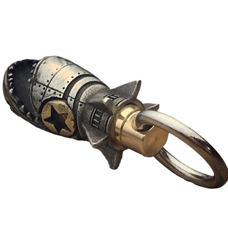 Брелок-бомба в виде ракеты-акулы из сплава — фото 9