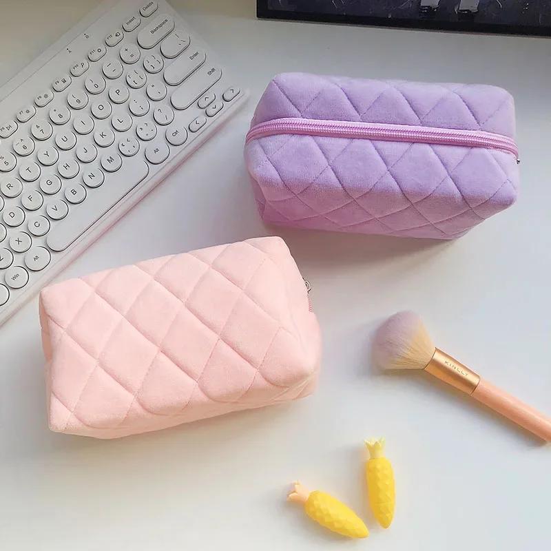 Large-capacity Storage Bag Soft and Comfortable Pillow Bag Student Cute Cosmetic Storage Bag Women Travel Make Up Toiletry Bags