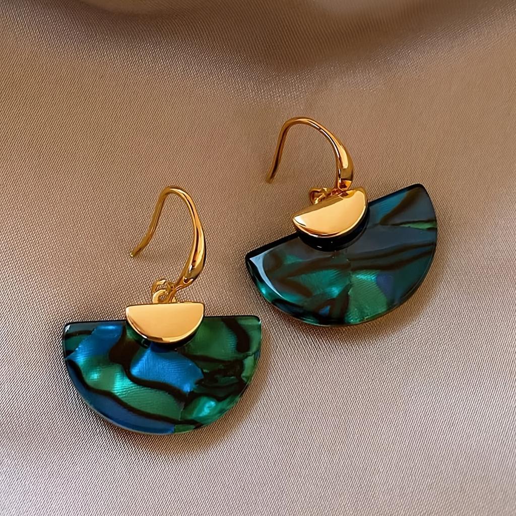 1 Pair of Vintage Elegant and Unique Exaggerated High-End Fashion Geometric Fan-Shaped Niche Design Dangle Earrings