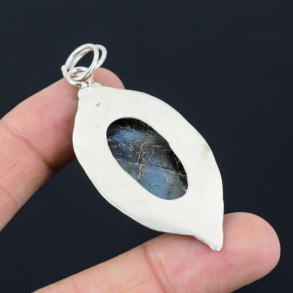 Tochtertags-Aktion: Labradorit-Edelstein-Anhänger aus 925er Silber zum Jahrestag