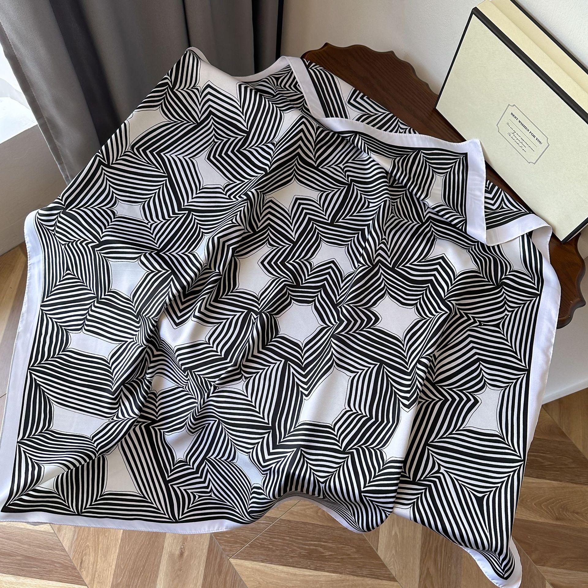 

Высококачественные роскошные шелковые шарфы, повязка на голову, шарфы, шейный шарф для женщин, шелковый шарф с цепочкой, женская декоративная шаль 90*90cm чёрный