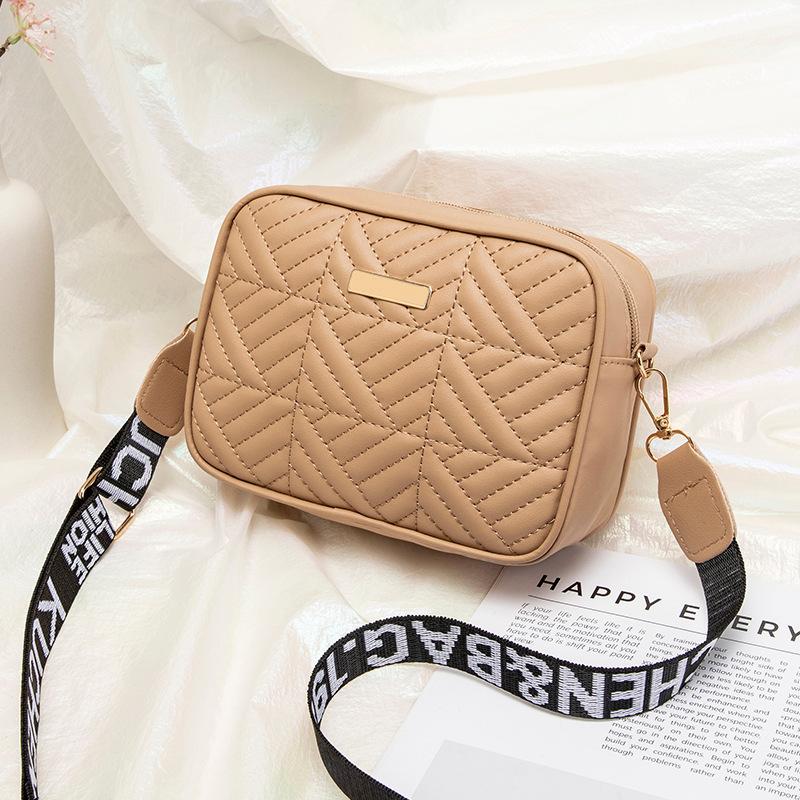 New Embroidered Thread Bag Fashion Camera Bag Wide Shoulder Strap Simple Shoulder Messenger Bag Women's Bag