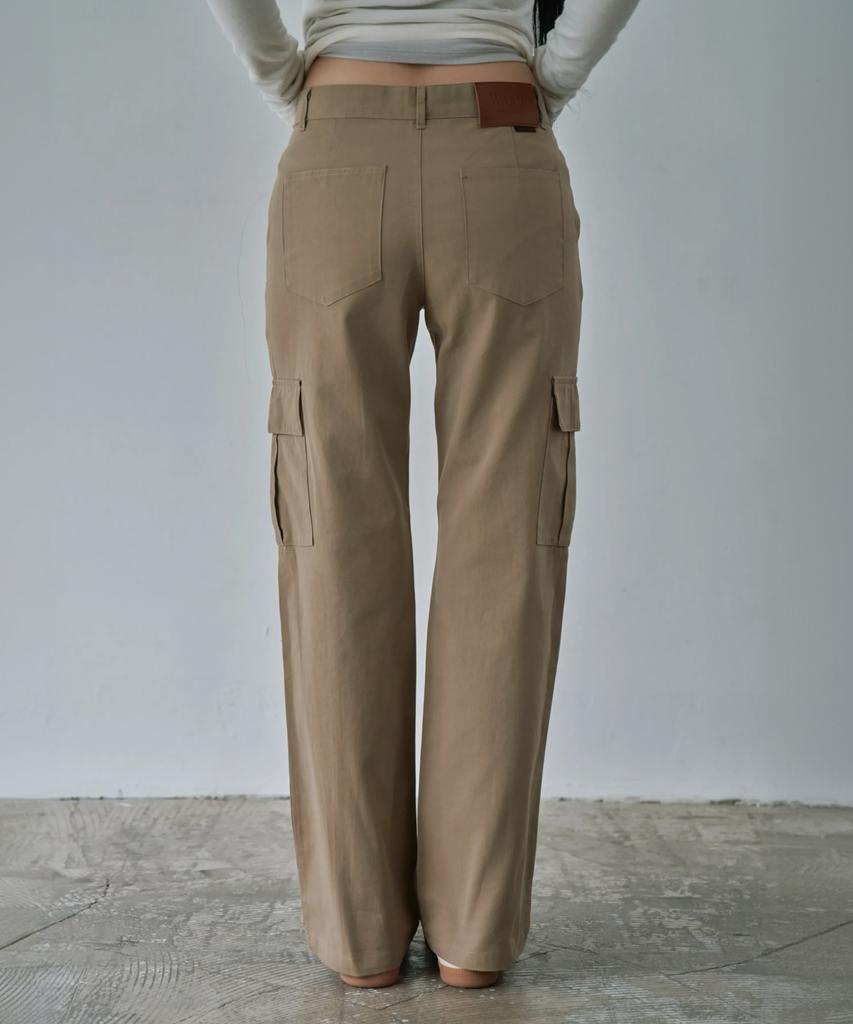 WAARFORWOMAN W1156 Cutout Straight Cargo Pants_Beige
