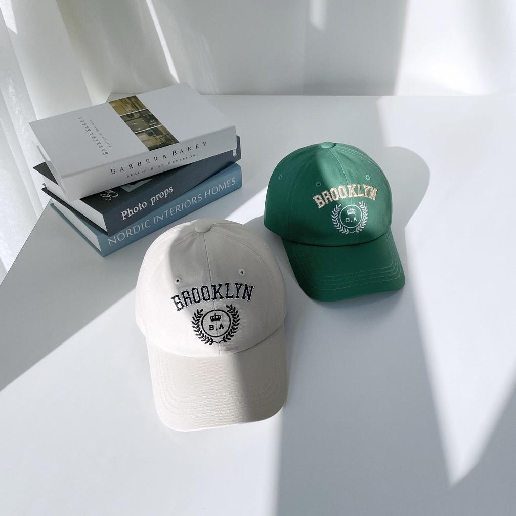 Unisex Basic Daily Baseball Cap Brooklyn Laurel Ball Cap