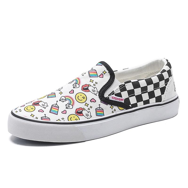 Chaussures Slip-On en toile unisexes 2026: Chaussures plates d'été décontractées style coréen pour étudiants et couples.