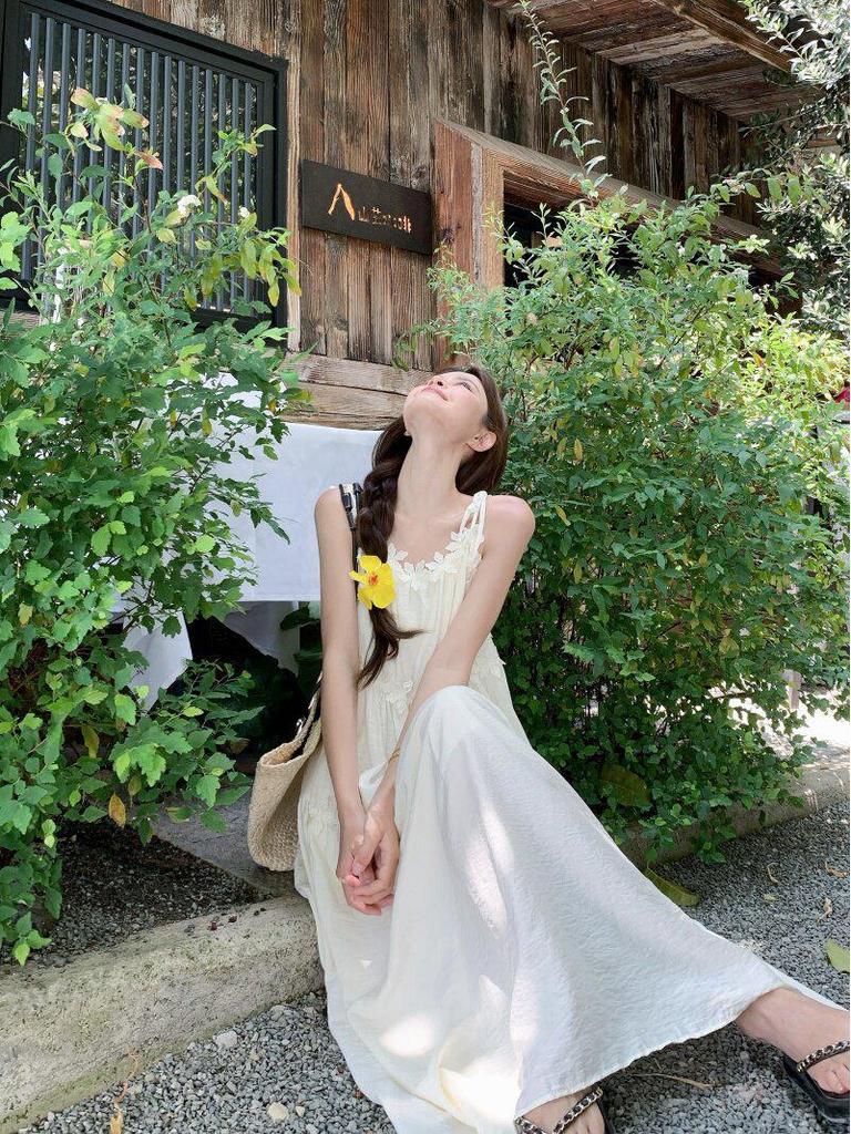 Spring 2026 French Holiday 3D Floral Tiered Camisole Dress for Women