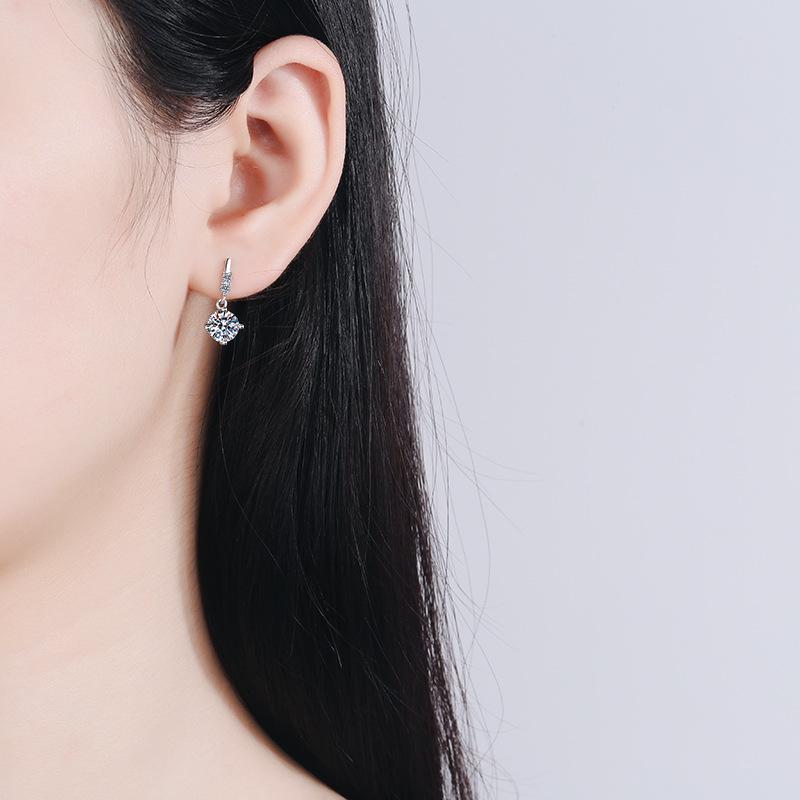 925 Sterling Silver Earrings Four -Claw Net Red Model 1 Caratson Stone Ear Ear