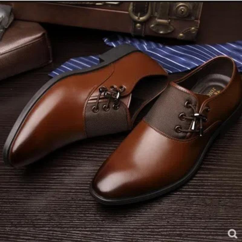 Scarpe da Uomo Abbigliamento Retro Appuntite Moda Lucide Traspiranti Casual Pelle Lucida Scarpe da Lavoro Matrimonio Singole