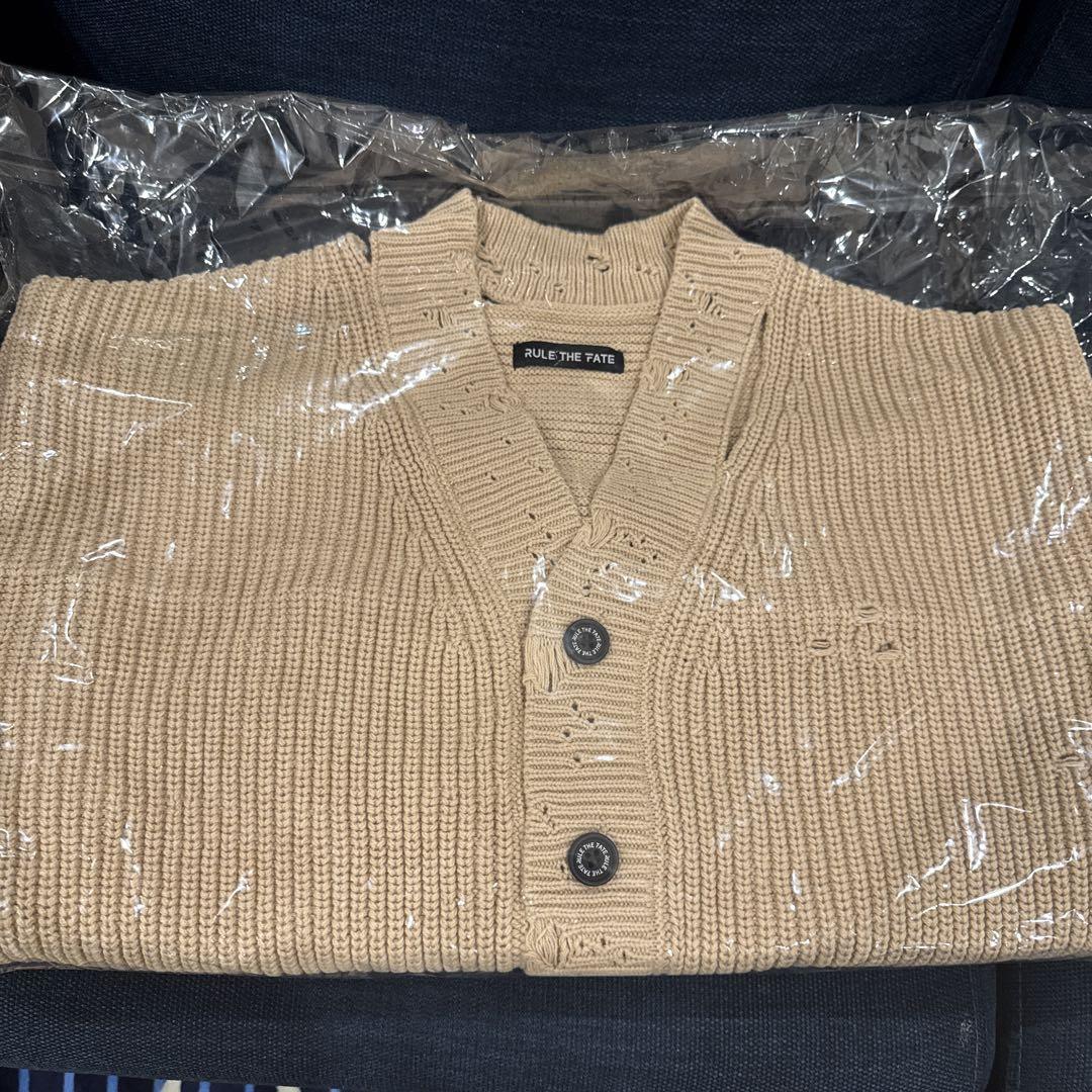 

[USED] RULE THE FATE Distressed Knit Cardigan
