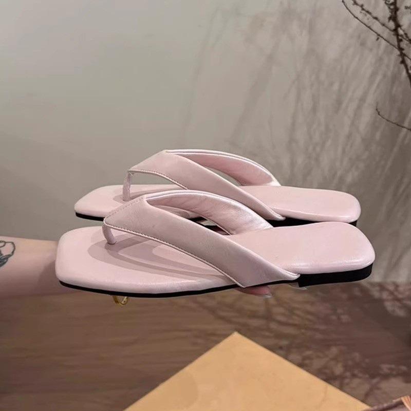 Flat-bottomed flip-flops women's new beautiful skirt seaside vacation sandals
