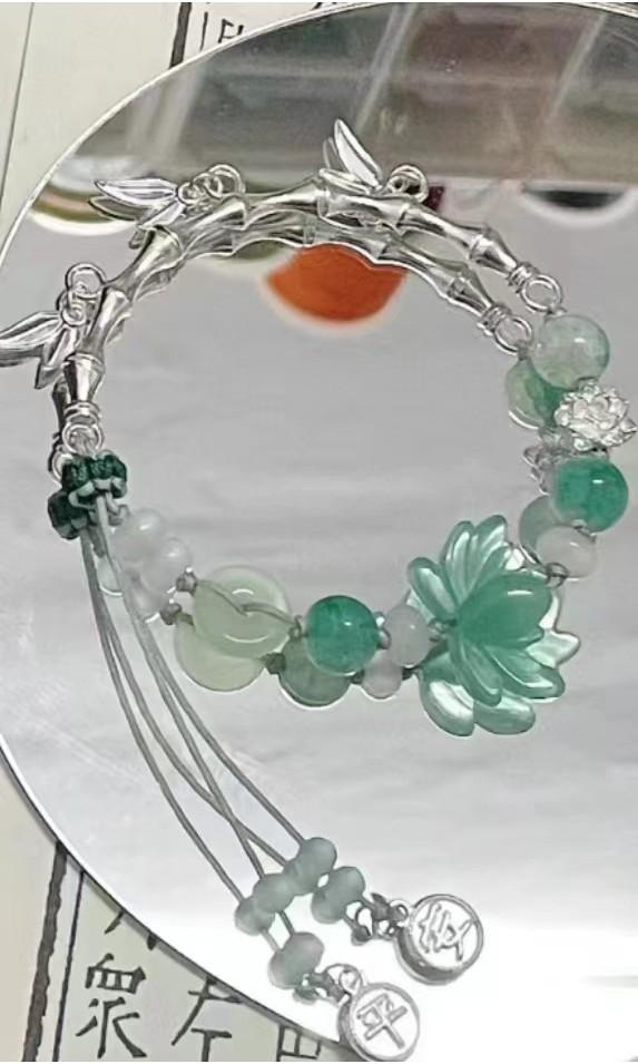 Exquisite New Chinese Style Green Beaded Pendant Bracelet For Women With Unique Design