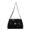 Casual soft surface large capacity autumn and winter bag women's new popular versatile chain shoulder bag commuter tote bag