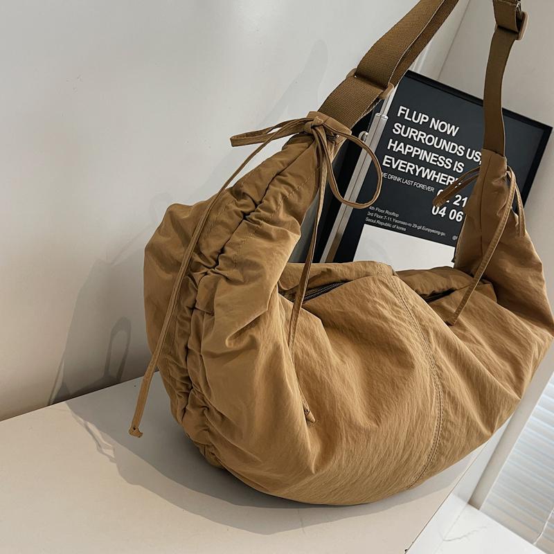 Trendy Fashiable Shoulder Bags Wrapped with Dyed Nyl Canvas Bag Large Capacity Single Shoulder Crossbody Hobos Bag