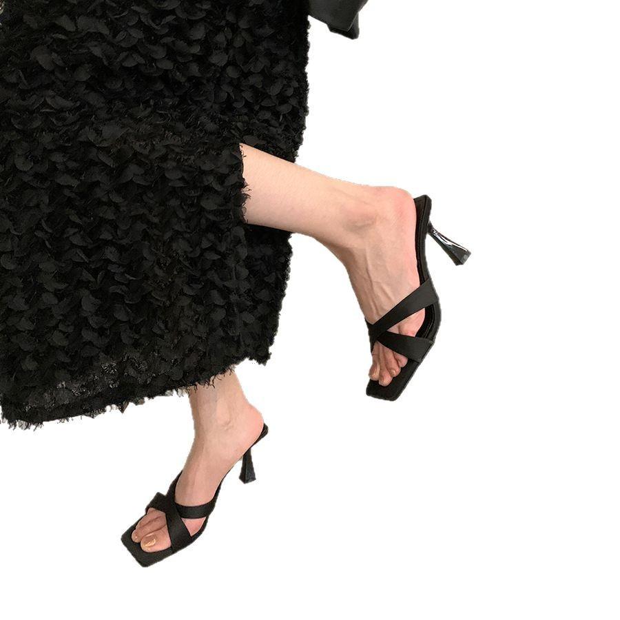 French cross high-heeled cool slippers women's 2025 summer new fashionable versatile square head open-toed stiletto sandals