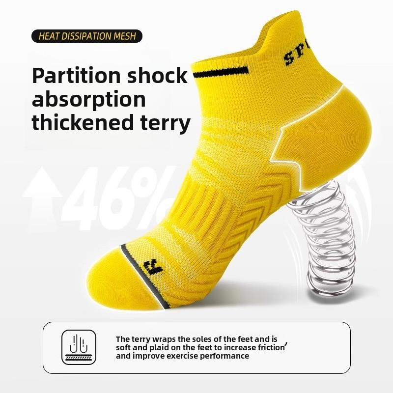 Men's Thick Washcloth Bottom Non Slip Professional Running Sports Badminton Short Socks