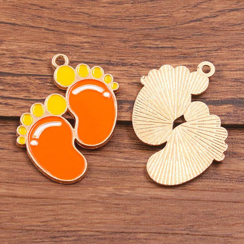 10Pcs 26 * 31mm DIY Cute Sole Pendant Accessories