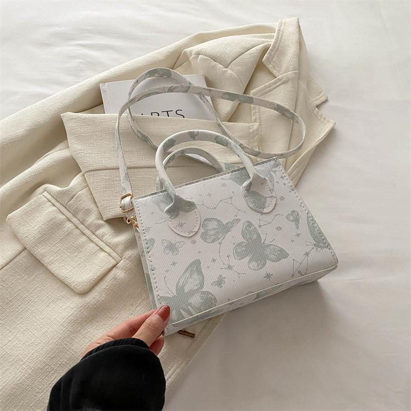 Stylish And Spacious Pu Small Square Shoulder Bag For College Students In Trendy Colors