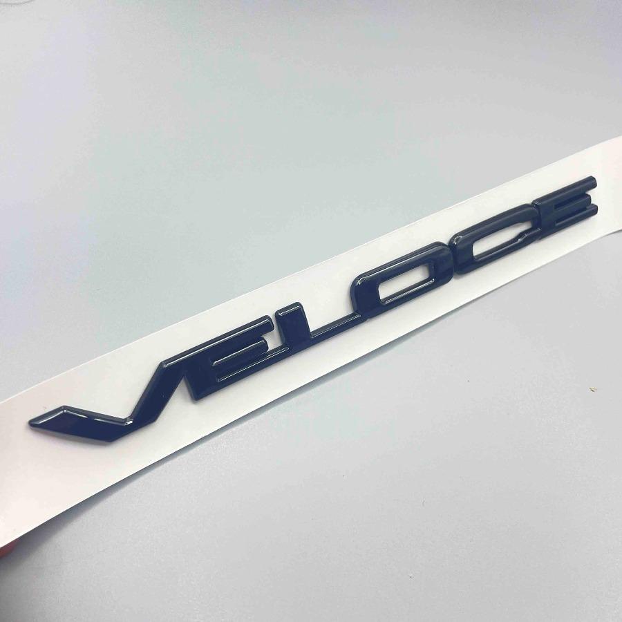 1 pièce Q4 Q2 GIULIA GIULIETTA STELVIO VELOCE Ti Badge Emblème Autocollants de Voiture pour Coffre Arrière Rénovation Étiquette de Coffre Logo Accessoires