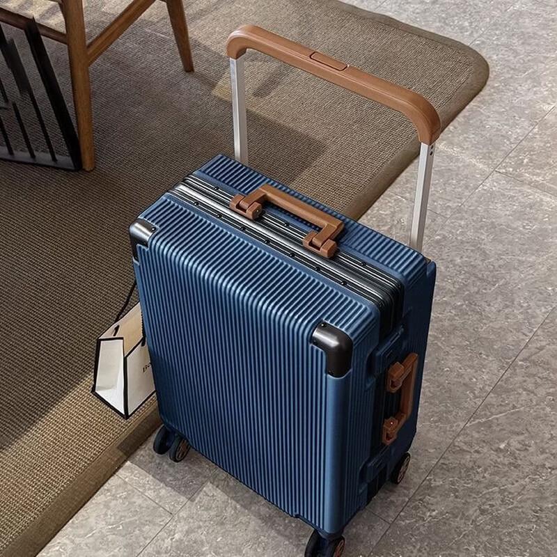 Li Shen PC Hardside Luggage with Aluminum Frame