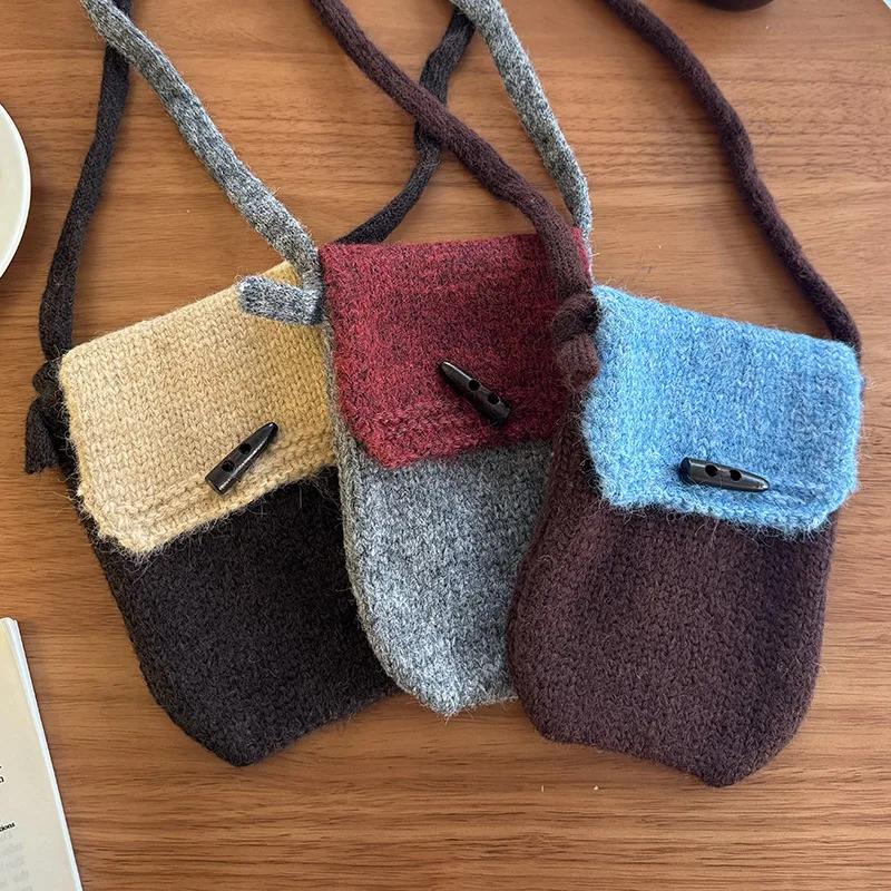 Horn Buckle Knitted Crossbody Bag Vintage Autumn Winter Mobile Phone Case for Women Fashion Mini Purse Korean INS Style Bag