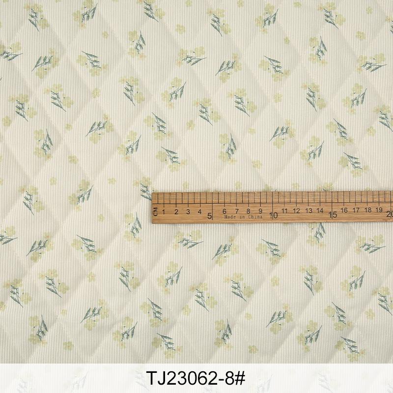 0,5 m/1 m/2 m Kleiner Blumendruck Verdickter Cord Quilt mit Baumwollstoff für Kosmetiktasche Kinderbekleidung DIY Nähstoff