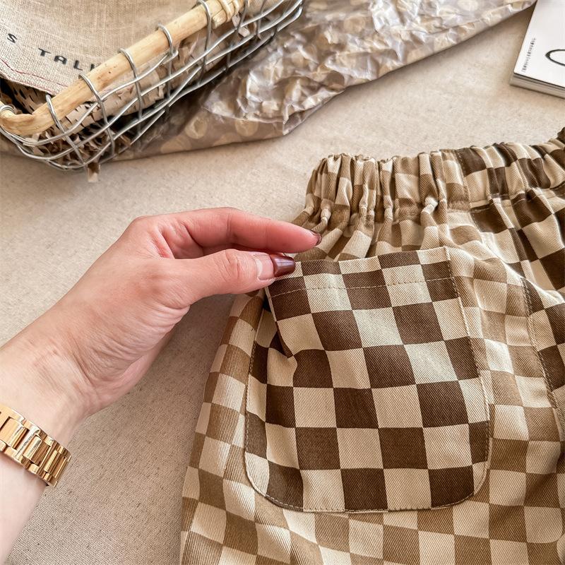 Dziecięce Letnie Cienkie Szorty Patchworkowe Niemowlęce Dziewczęce Luźne Butikowe Krótkie Spodnie dla Chłopców Modne Kraciaste Bawełniane Krótkie Spodnie