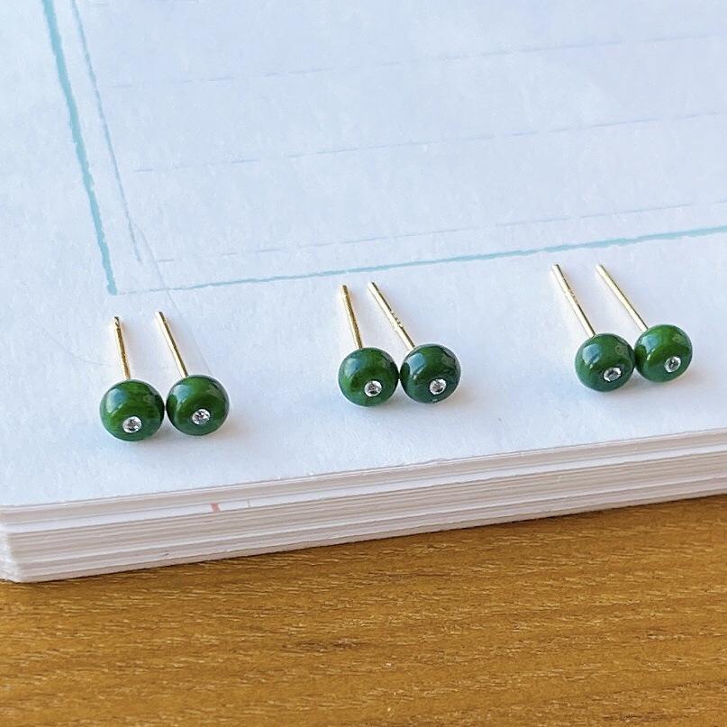 Spicy Green Jade Earrings with 925 Silver Gold Plated Retro Chinese Style Jade Stud Earrings