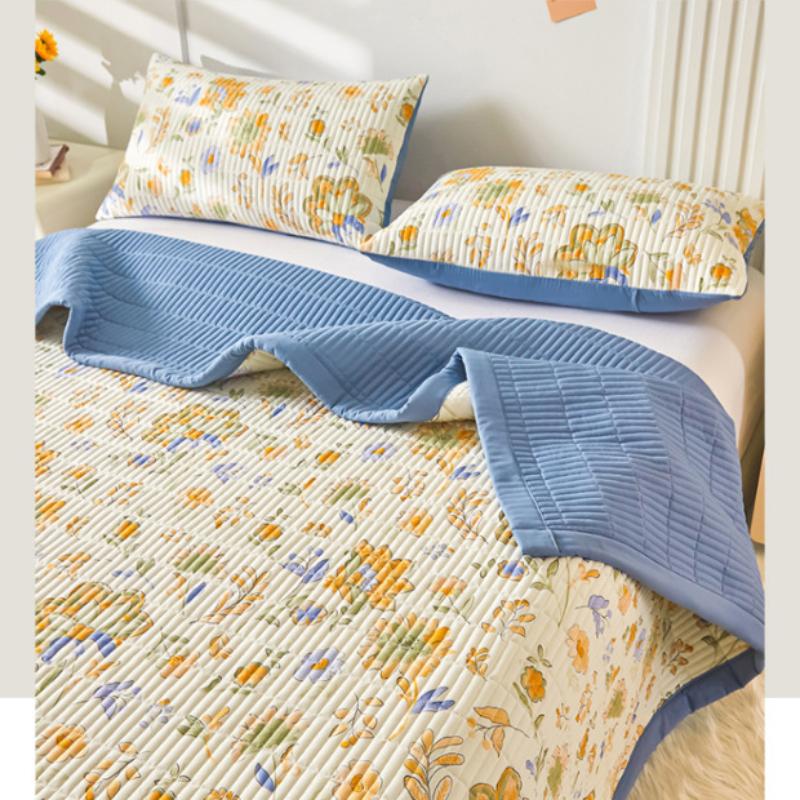 3 Pcs Cotton Home Bed Linen Set Small Floral Non-slip Bed Sheet Thickened Quilted Bedspread Solid Color Bedding Set