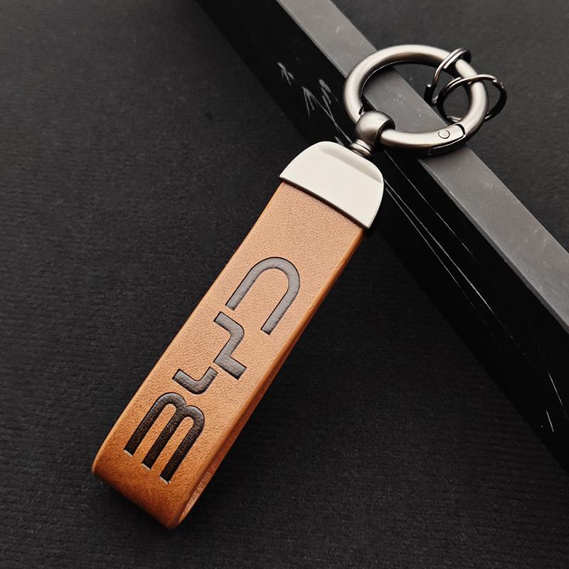 2025 Luxury Leather Car Keychain Logo BYD Key Rings Best Gift For BYD ATTO 3 SEAL U DOLPHIN U8 U9 HAN TANG Auto Accessories