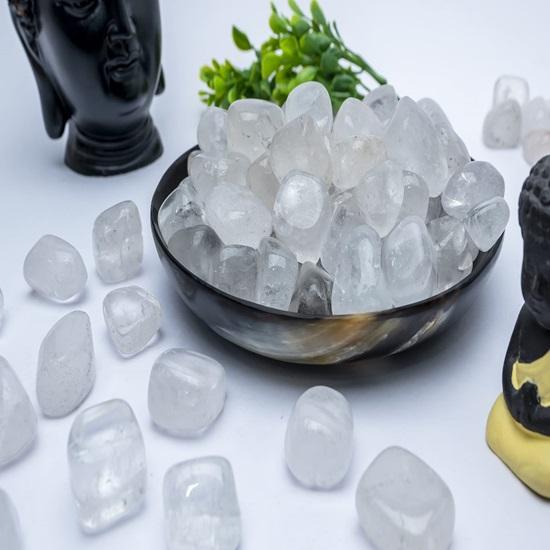 Set of 13 Clear Quartz Tumbled Stones Reiki Chakra Healing Pebbles Vase Fillers Tumble Stone for Jewellery, Vastu Home Office Decor Gift Item