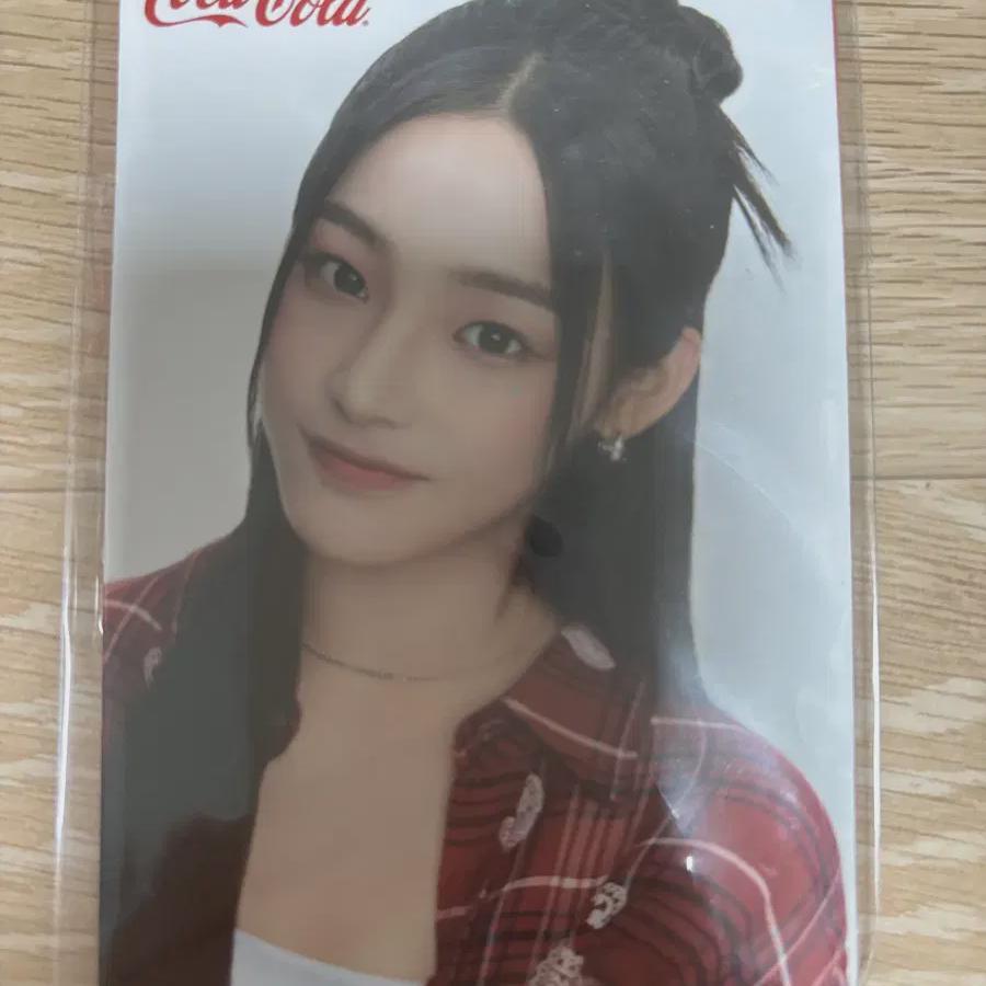 NewJeans Coca-cola Photocard
