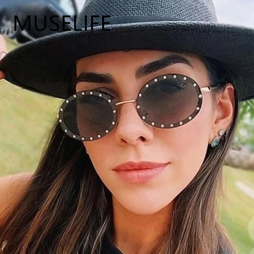 Luxury Diamond Oval Sunglasses For Men And Women Small Frame Fashion Shades With Uv400 Protection