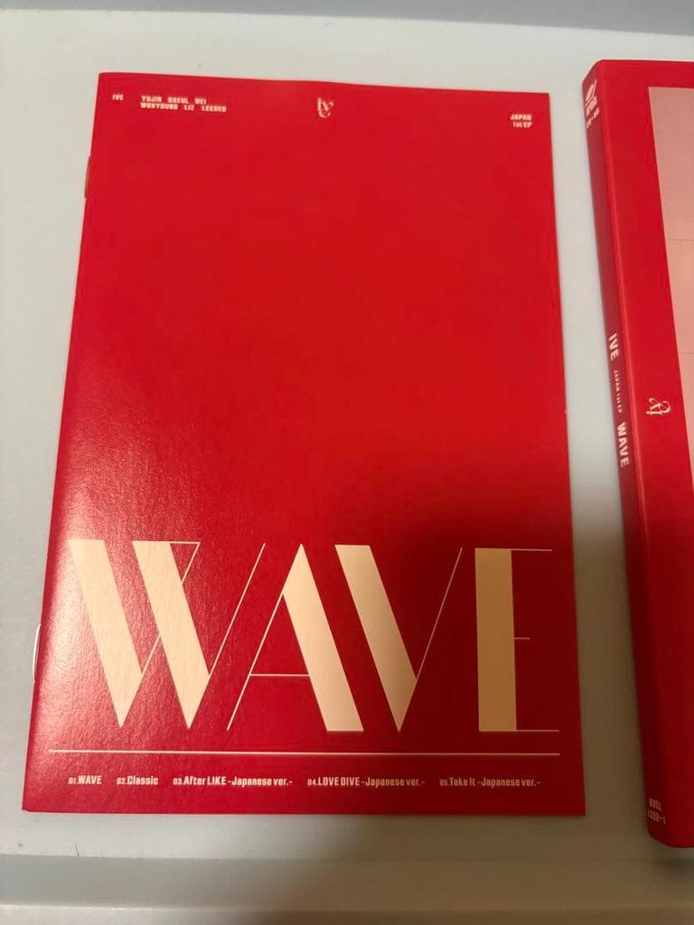 [USED] IVE WAVE 2-CD/Blu-ray set