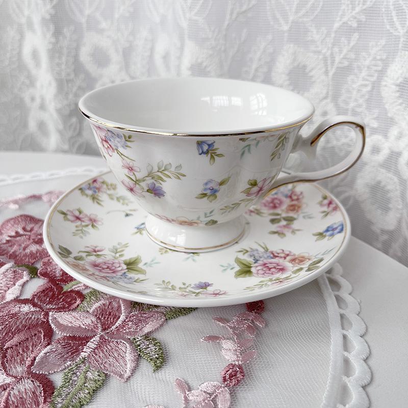Classic coffee cup with plate Afternoon Tea Dessert Cup English Ceramic Coffee mug Camellia hot stamping process coffee mug 101-200ml