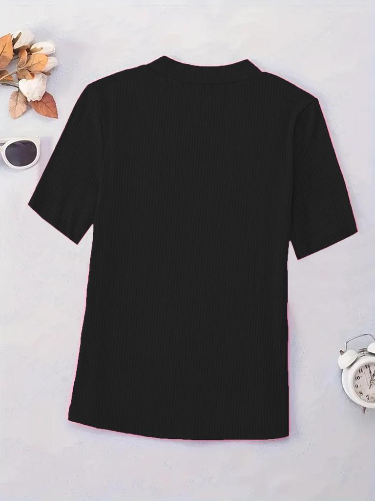Vibrant Solid Color V-Neck Plus Size Casual Women's T-Shirt, Short Sleeve, 2025 Collection.