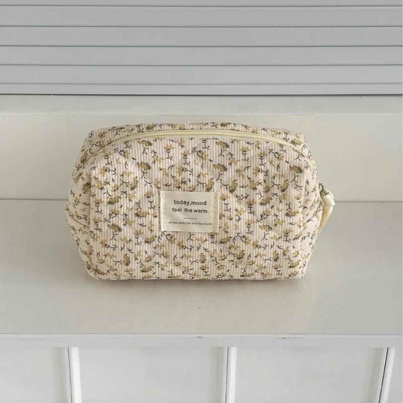 Retro Women's Floral Print Cosmetic Bag Handbag Travel Organizer Cosmetic Storage Bag Large Capacity Quilted Bag Portable Toiletries Storage Bag