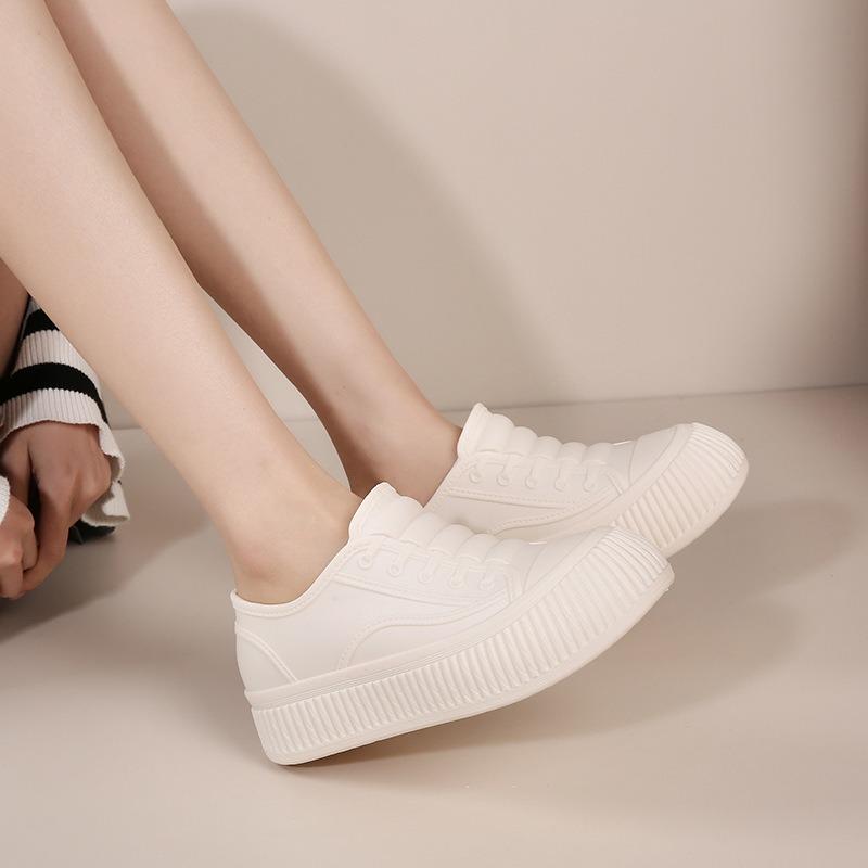 Inner height increase new women's waterproof shoes non-slip rain shoes fashionable and casual four-season short sleeve rubber shoes
