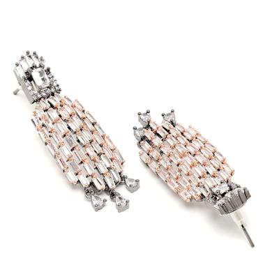 Dames Rodium Geplateerde Eigentijdse Hangende Tweekleurige Designer Oorbellen Sieraden