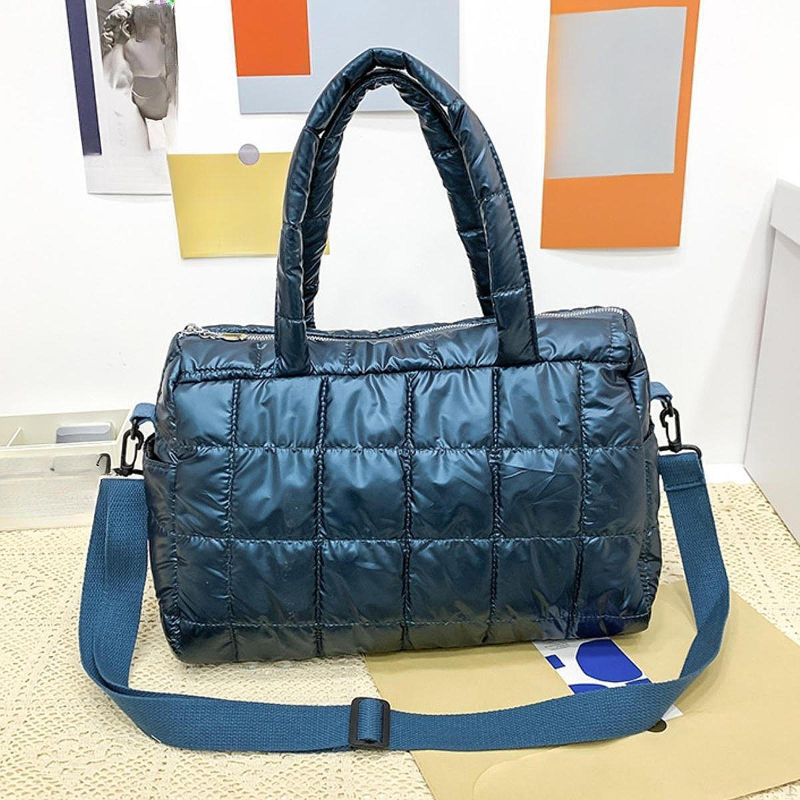 

Женская сумка через плечо для вечеринок, деловых поездок, поездок на работу, шопинга Blue