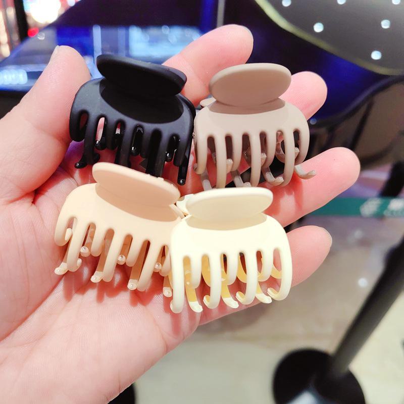 

Шпилька з високим хвостом проти звисання - жіночий аксесуар для волосся на потилиці Frosted 4cm