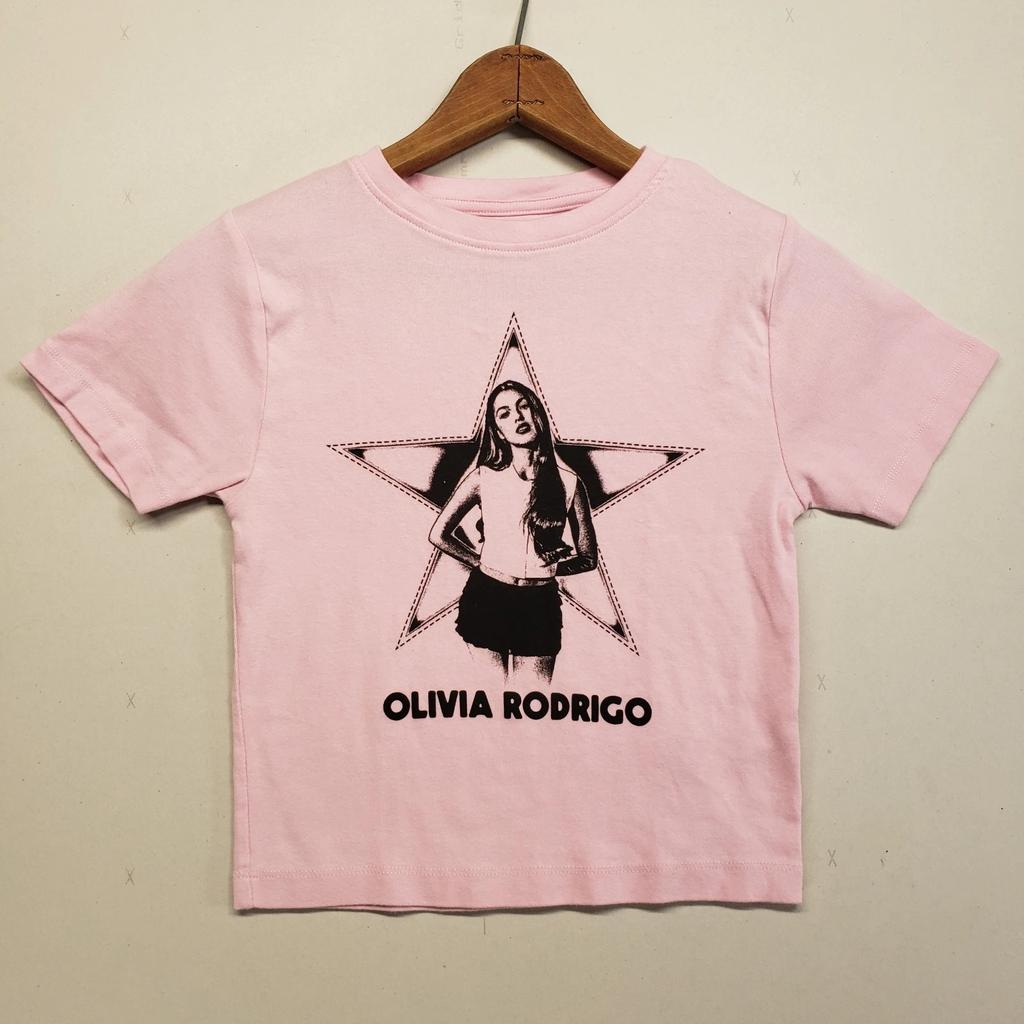 Olivia Rodrigo Baby Tee Donna Piccola Maglietta Corta Rosa Grafica Tour Star Guts
