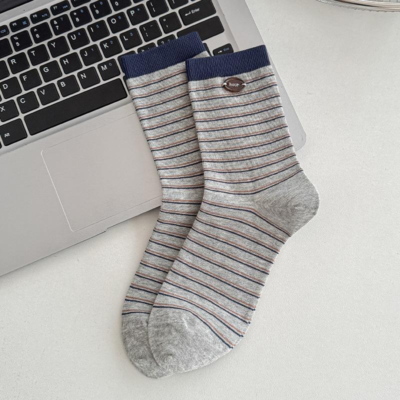 

Retro Striped Buttoned Socks - Children s Summer Mid-length Socks, Trendy, No-knit, Sweat-absorbing, Anti-odor, Color-matched Pile Socks 1 pair