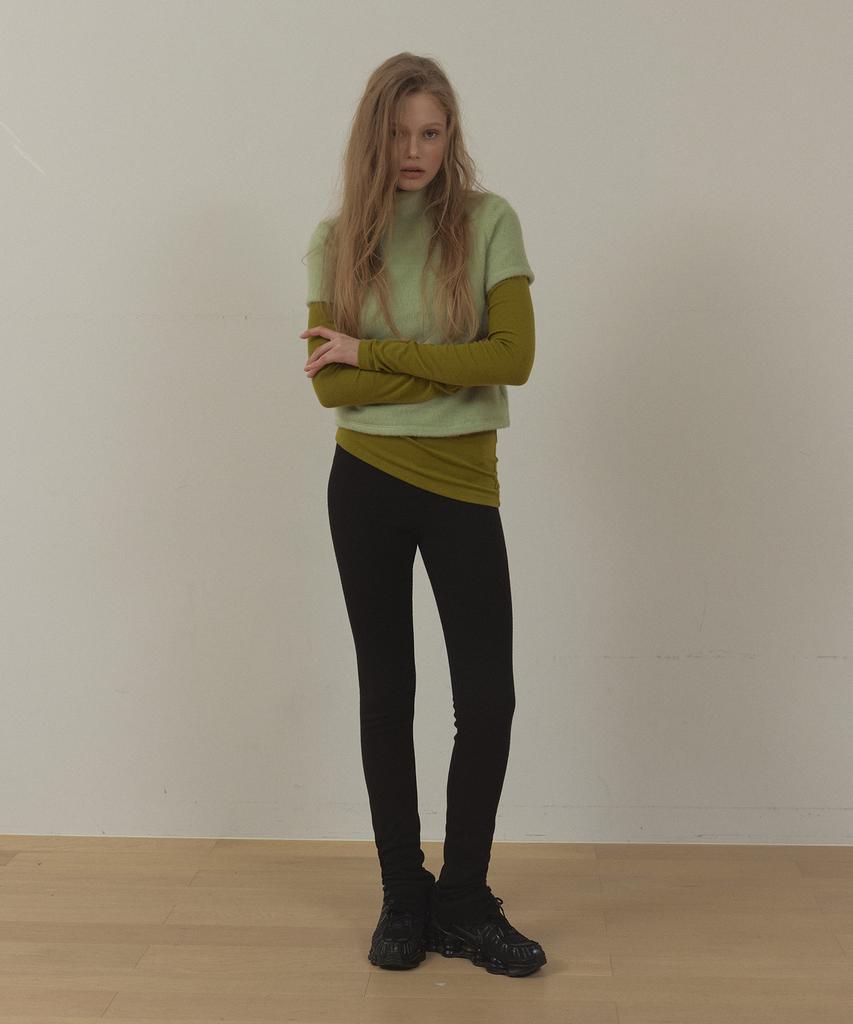 Lonkeu Winter Button Slit Shirring Leggings (Black)