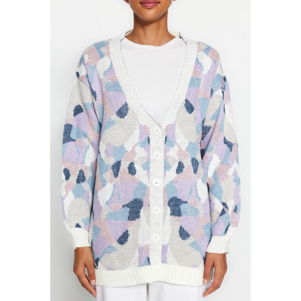 Lila Strickjacke mit V-Ausschnitt Tctaw24th00057