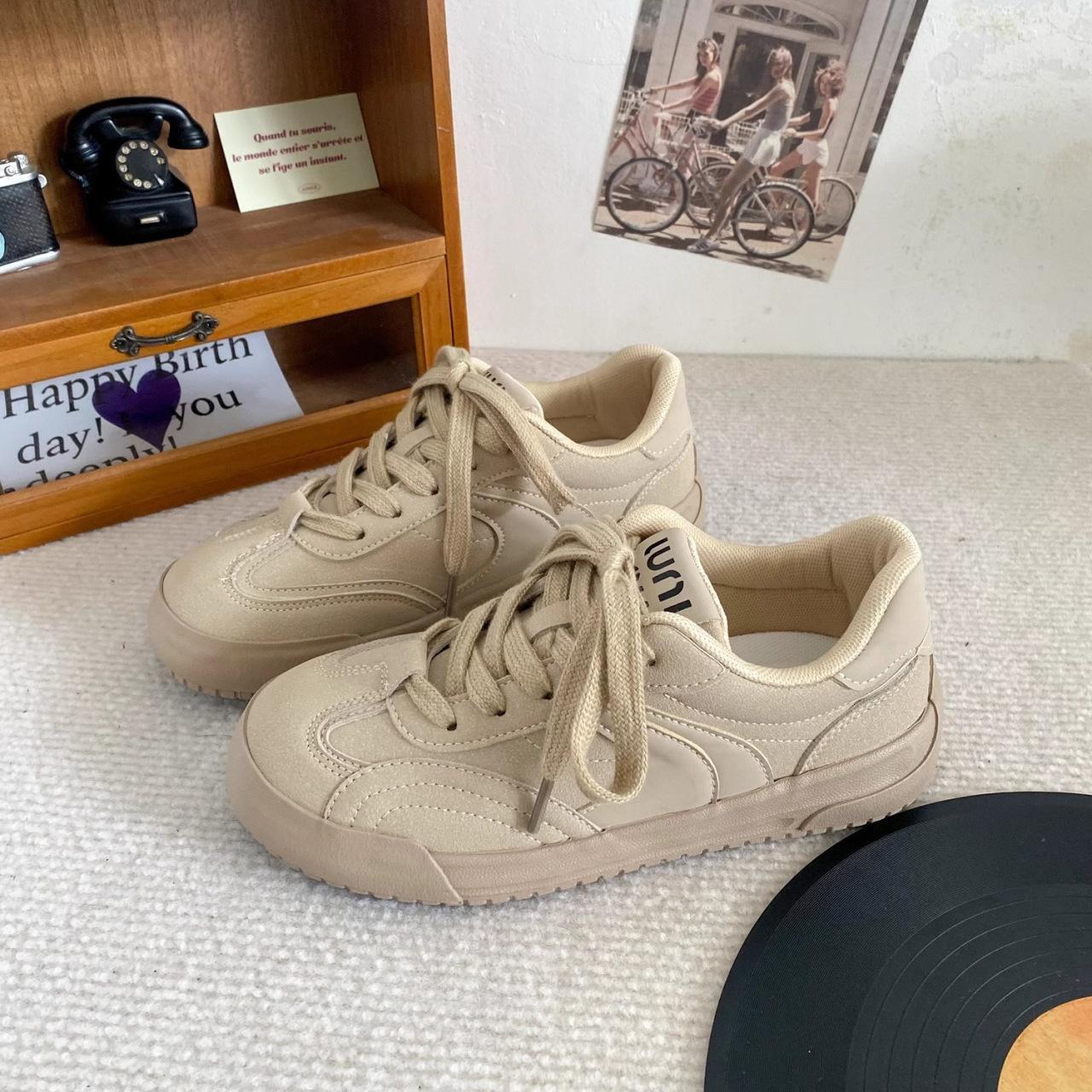 

Red retro niche thick baseplate shoes women s autumn new shoes casual sports shoes 35 пісочний