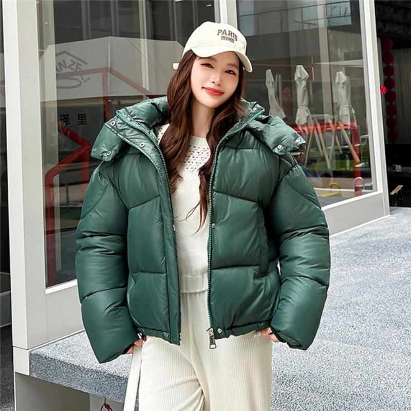 Women’s Short Detachable Hood Windproof Thicken Warm Winter Jacket With Raglan Sleeves