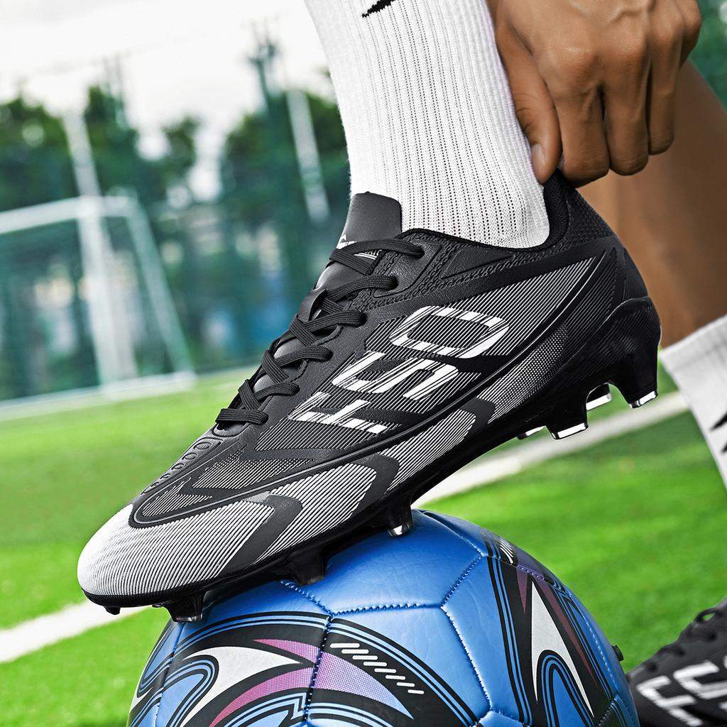 Low-Top New Football Shoes Men And Women Teenagers Long Broken Nails Professional Game Football Shoes